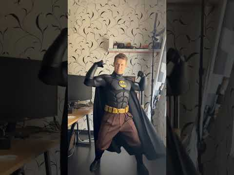 Снимать серьезные видео  баловаться